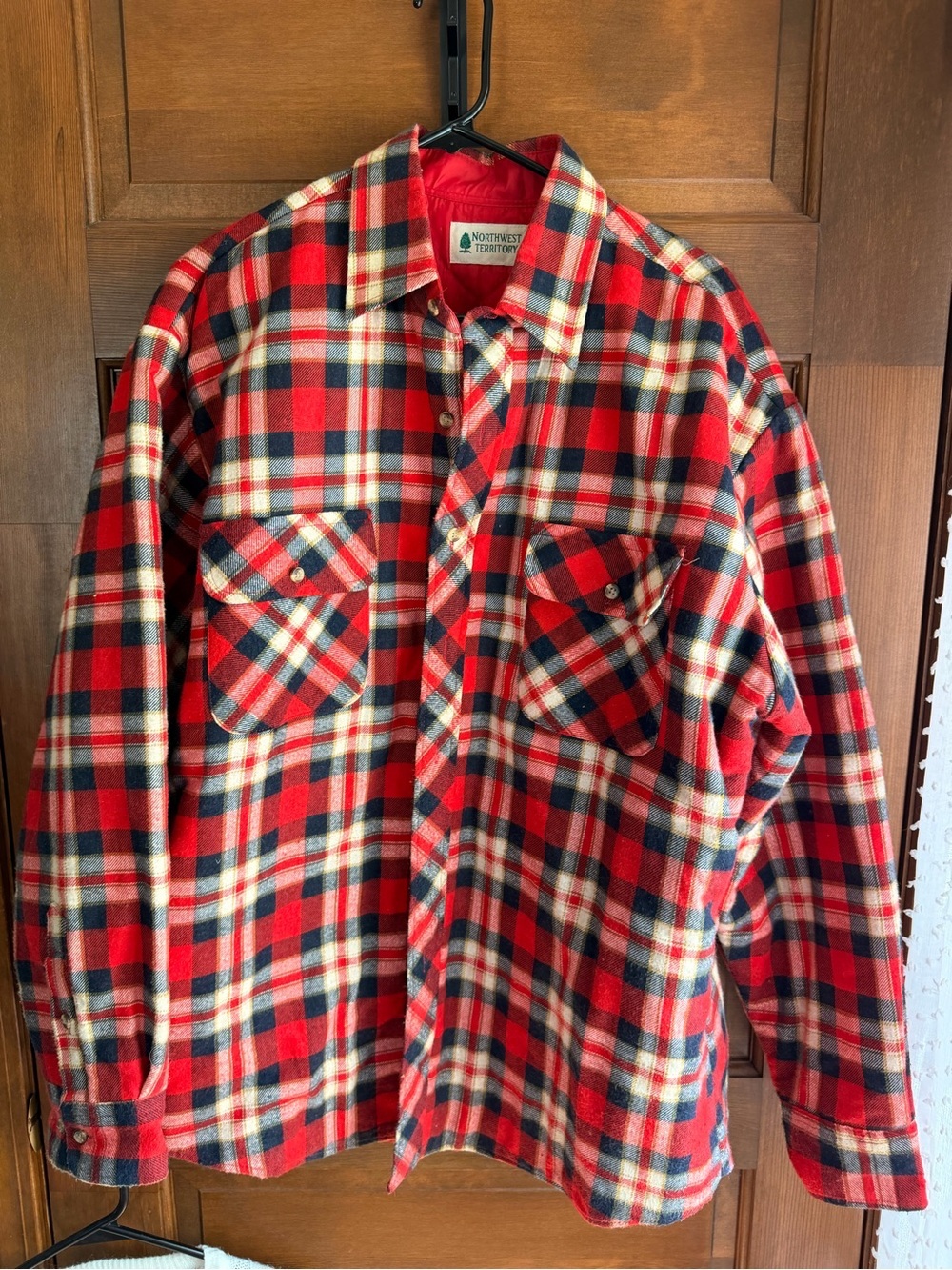 VINTAGE NORTHWEST TERRITORY MENS QUILTED BUTTON DOWN 🌲